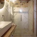 Lithari * Sokrákion