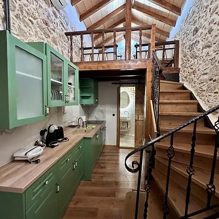 Lithari * Sokrákion