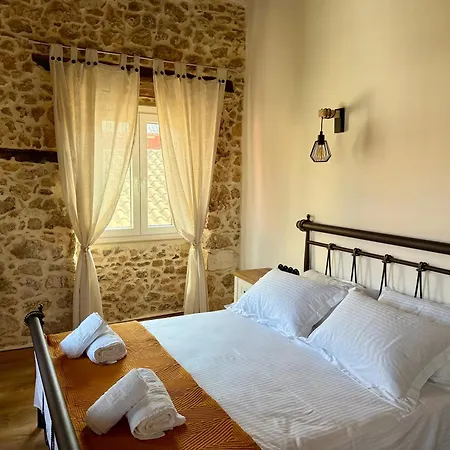 Lithari * Sokrákion